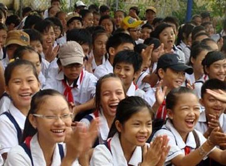 Blouse tay phồng nhẹ: Kiểu tay phồng lại là một trong những kiểu được ưa chuộng