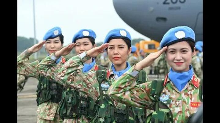 Từ 3 kiểu giày 